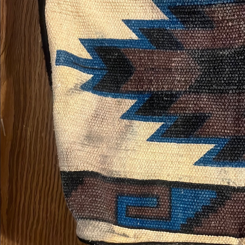 Stylish Native American Patterned Shoulder Bag - image 2